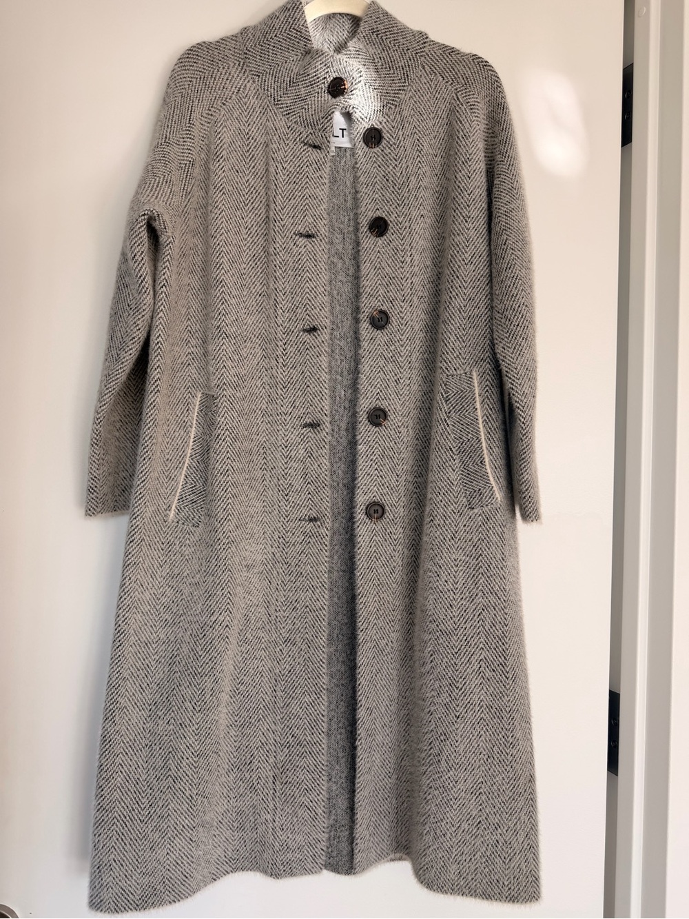 Women’s NVLT Long Coat in Gray